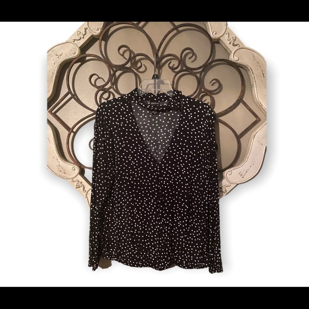 Black Torrid blouse with white polka dots